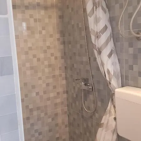Simpatico Apartment Vir